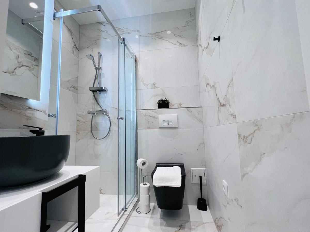 Zeus Design Apartment Schlosspark Schoenbrunn Vienna Exterior photo